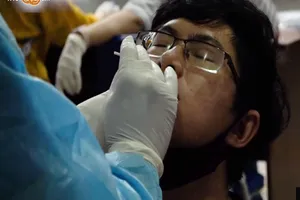 TP.HCM bắt đầu xét nghiệm sàng lọc COVID-19 cho công nhân