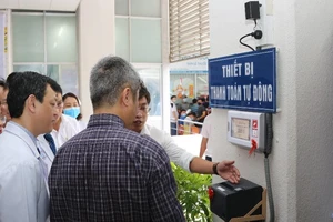 Bệnh viện Chợ Rẫy khám bệnh không cần dùng tiền mặt