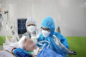 Bệnh nhân 91 có thể xoay đầu, ngậm được kín miệng