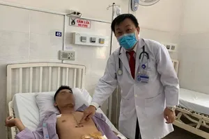 Thanh niên vỡ tim mới phát hiện ra bị lõm ngực bẩm sinh