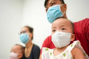 Song Nhi chuẩn bị xuất viện về nhà