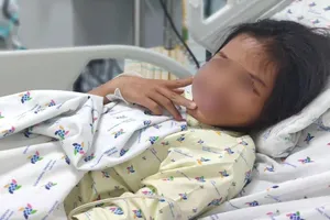 Bé gái 11 tuổi uống 70.000 đồng thuốc ngủ để tự tử