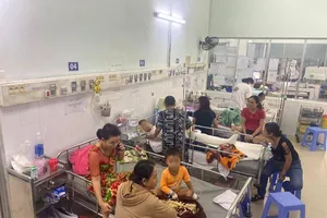 Gia đình nam sinh rơi từ tầng 3 trường học nói gì?