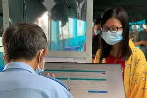 Người buôn bán thực hành phòng COVID-19 cao hơn nhóm khác