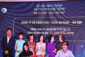 Quỹ Học bổng Vừ A Dính tiếp nhận hơn 53 tỉ đồng ủng hộ 