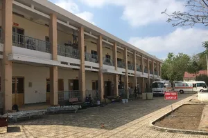 Nam tiếp viên lây bệnh từ đâu, tại sao lại cách ly tại nhà?