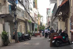 TP.HCM: Phong tỏa một con hẻm do ca nghi nhiễm COVID-19
