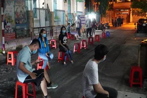 Xét nghiệm khẩn trong đêm người về TP.HCM từ 4 địa phương 