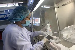 Chủ quán bánh canh ở quận 3 nhiễm virus biến chủng Anh