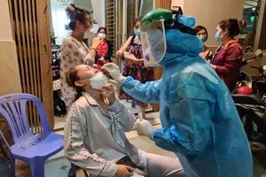 Thêm 12 ca nghi nhiễm COVID-19 liên quan giáo phái Phục Hưng