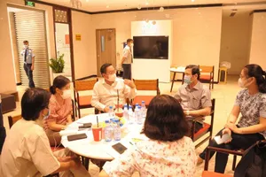 Bạn của một hội viên hội thánh nghi nhiễm COVID-19