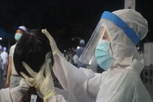 TP.HCM thêm 11 ca nhiễm COVID-19, 2 ca tự đi khám bệnh, chưa rõ nguồn lây