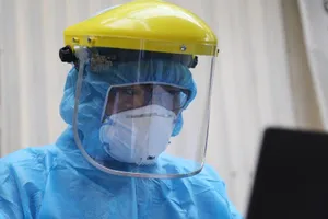 20 ca bệnh công bố tối 11-6 có liên quan xưởng cơ khí ở Hóc Môn