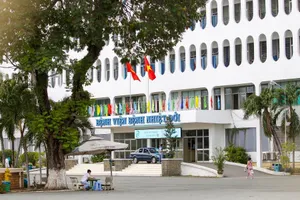 Bệnh viện Bệnh nhiệt đới TP.HCM nhận bệnh trở lại