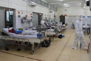 TP.HCM nâng công suất điều trị COVID-19 lên 10.000 giường