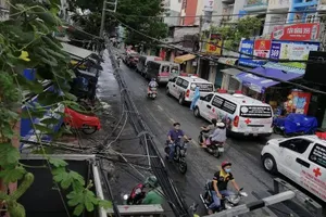 TP.HCM lập tổ công tác đặc biệt điều phối chuyển bệnh COVID-19 nặng 