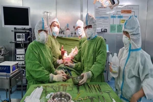 Tim vỡ mất 1,5 lít máu, thanh niên được cứu sống trong gang tấc