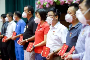 TP.HCM tri ân lực lượng hỗ trợ chống dịch COVID-19 giúp hồi sinh TP 