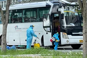 Trẻ nói nhảm, tắm liên tục... sau khi người thân mất do COVID-19