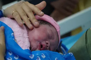 Hạnh phúc vỡ òa nơi các công dân nhí chào đời vào ngày đầu năm 2022