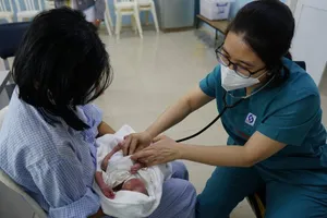 Sản phụ nguy kịch, suýt mất song thai do bị nhiễm bệnh thủy đậu