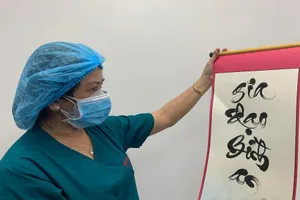 'Năm mới chỉ cầu gia đạo bình an'