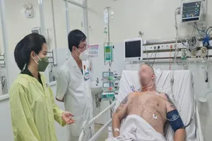 Nam phi công suýt chết vì bị nhồi máu cơ tim 