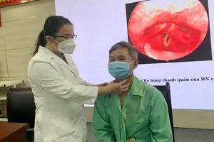 Giật mình khi đang ăn, người đàn ông bị mảnh xương cá diêu hồng cắm vào dây thanh quản