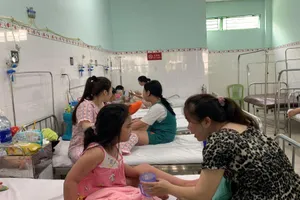 Chưa đến đỉnh dịch, số ca sốt xuất huyết nặng và tử vong đã tăng cao