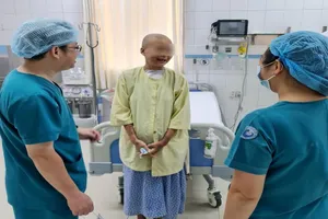 Phép màu phút chót giữ cô gái 20 tuổi ở lại cuộc đời