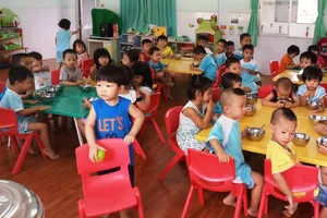 Hỗ trợ 3,7 triệu đồng cho giáo viên bị ảnh hưởng bởi COVID-19