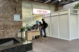 Thêm hai phụ huynh bị lừa chuyển 100 triệu đồng vì ‘con cần mổ gấp’