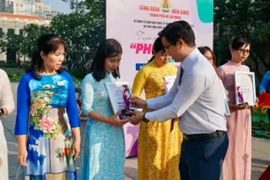 TP.HCM tuyên dương nữ công chức, viên chức, lao động đạt 2 giỏi