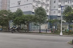 Nam sinh viên nghi rơi lầu tử vong tại Ký túc xá Đại học Quốc gia TP.HCM