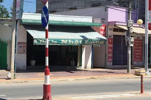 Rượt đánh bằng cây cơ bi-a, một thanh niên tử vong