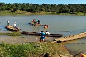 Bình Phước: Lật thuyền trên sông Lấp, 4 người tử vong