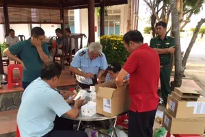 'Bỏ quên' container chứa iPhone, laptop... trị giá 8 tỉ