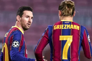 Messi vùng vẫy trong sợ hãi