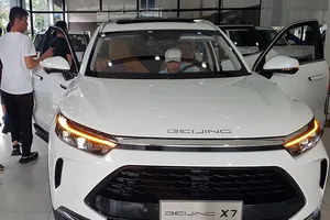 Xe Trung Quốc đẹp long lanh nhưng có an toàn, bền… hay không vẫn là một câu hỏi lớn. Ảnh: QUANG HUY