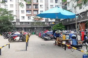Cư dân không có chỗ để xe, chủ đầu tư khó xử