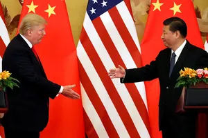 Cuối nhiệm kỳ ông Trump, Trung Quốc vẫn không thoát trừng phạt