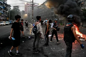 Myanmar sau 2 tháng chính biến: Khủng hoảng ngày càng xấu