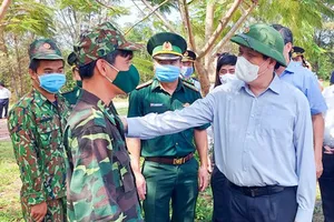 Bộ trưởng Bộ Y tế: Siết chặt đường biên, ngăn chặn dịch COVID