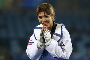 Cô cử nhân khoa học và chiếc HCV lịch sử