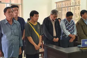 1 cựu trưởng phòng ở Phú Yên được miễn tội