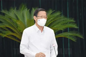 Nghiên cứu 'thẻ xanh' vaccine để người dân đi lại