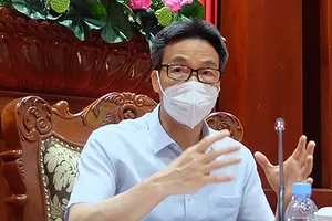 Phó Thủ tướng: Mở lại các hoạt động từng bước, chắc chắn, an toàn