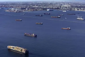 Mỹ: '90 ngày chạy nước rút' cứu chuỗi cung ứng