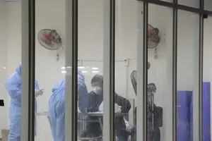 TP.HCM: Bệnh viện sẵn sàng ứng phó Omicron