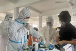 TP.HCM: Nỗ lực tuyển giáo viên, mở lớp bán trú đón học sinh